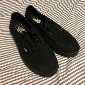 Lo Pro Black Vans